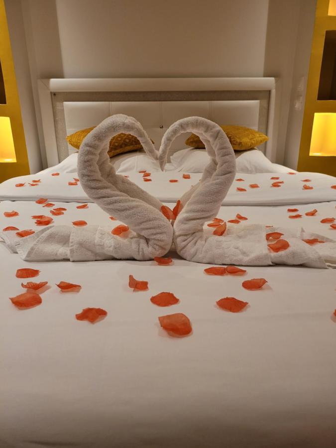 Spa Celyna Appartement Avec Jacuzzi Privatif Lião Exterior foto